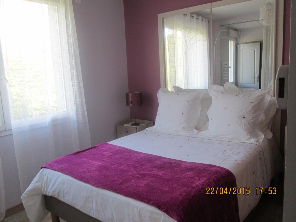 Chambre d'Hôtes du Bois Joli Mesnard-la-Barotière Quarto foto