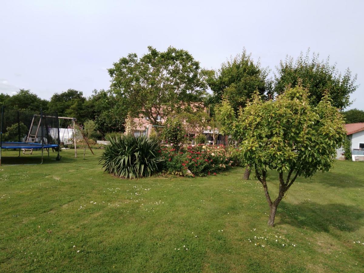 Chambre d'Hôtes du Bois Joli Mesnard-la-Barotière Exterior foto